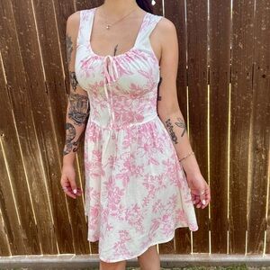 🌸 Jessica Simpson Pink Floral Corset-Style Dress – Size M